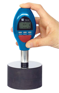 Handheld dynamic metal hardness tester with integrated Impact device C